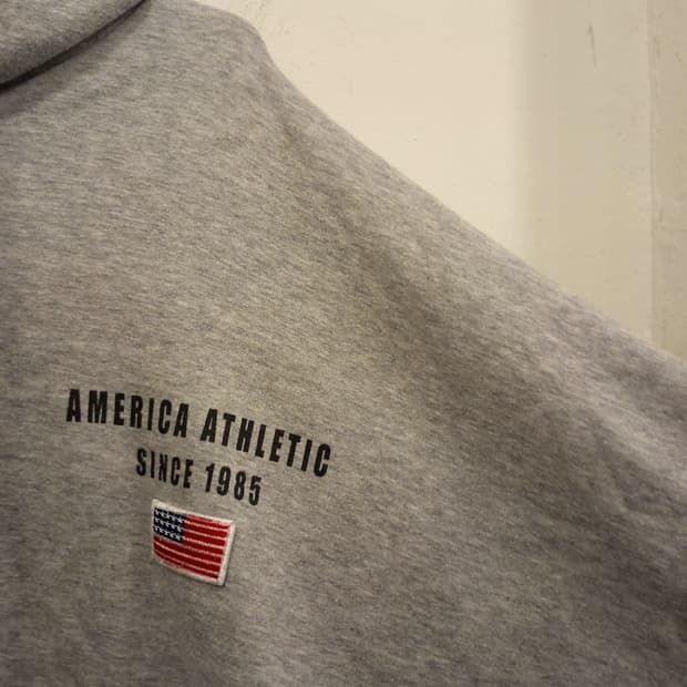 핑크수푼 캐주얼 아메리카 패치 후드집업
프리사이즈