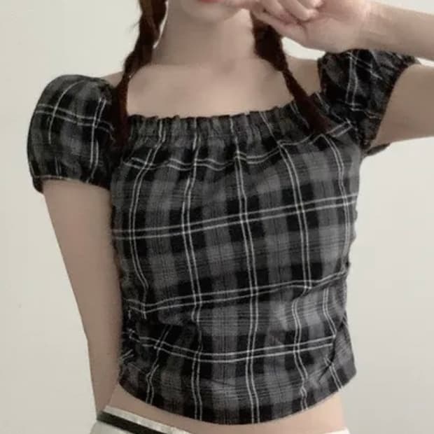 에이블리 체크스퀘어넥 블라우스