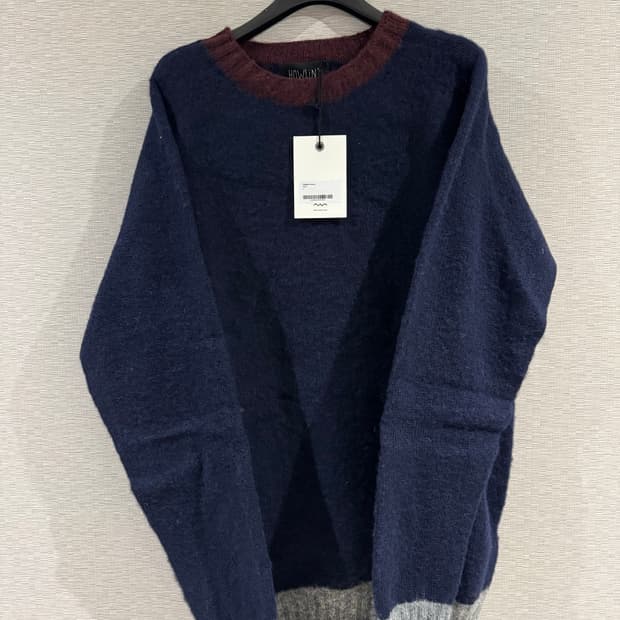 하울린 니트 판매합니다