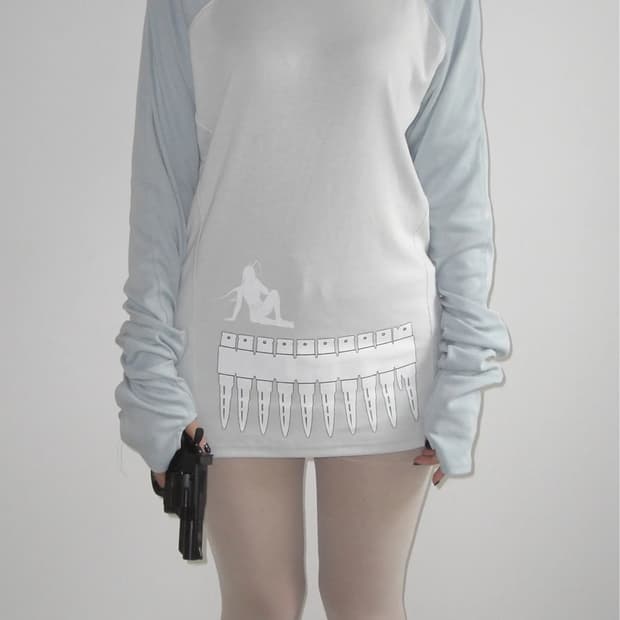몽진존 MAGAZINE LONG-SLEEVE TOP MINT