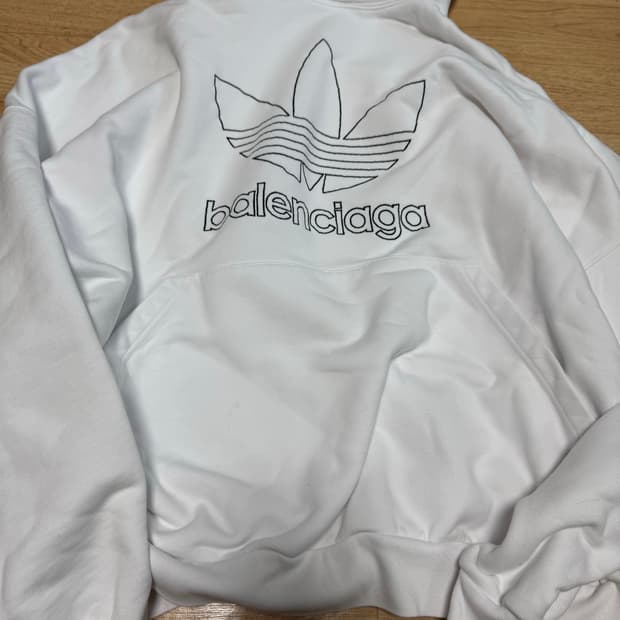 [2] 발렌시아가 아디다스 후드 화이트