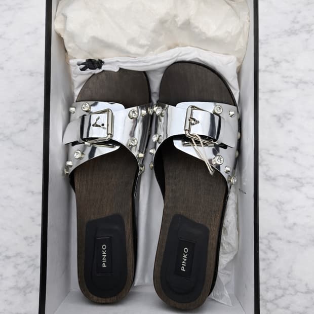 새상품 PINKO 샌들 (38사이즈)