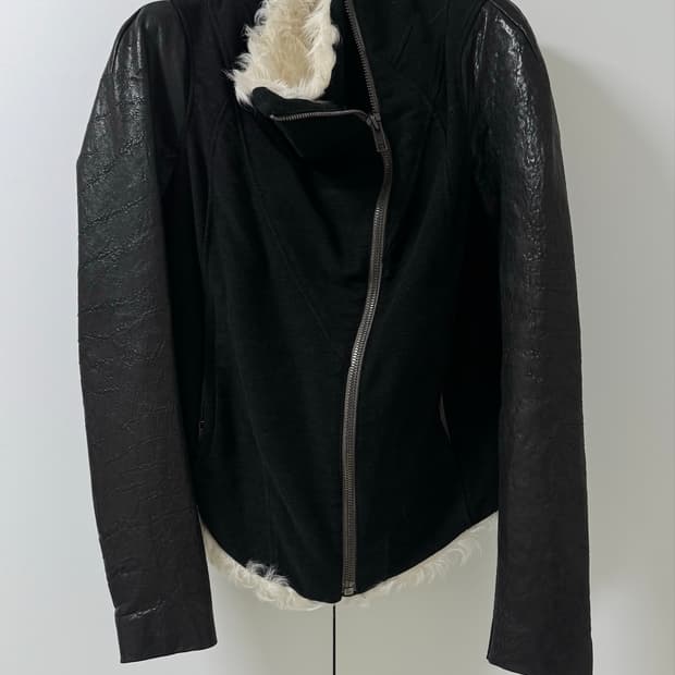 Helmut Lang | 헬무트 랭 비대칭 지퍼 레더 퍼 재킷 s