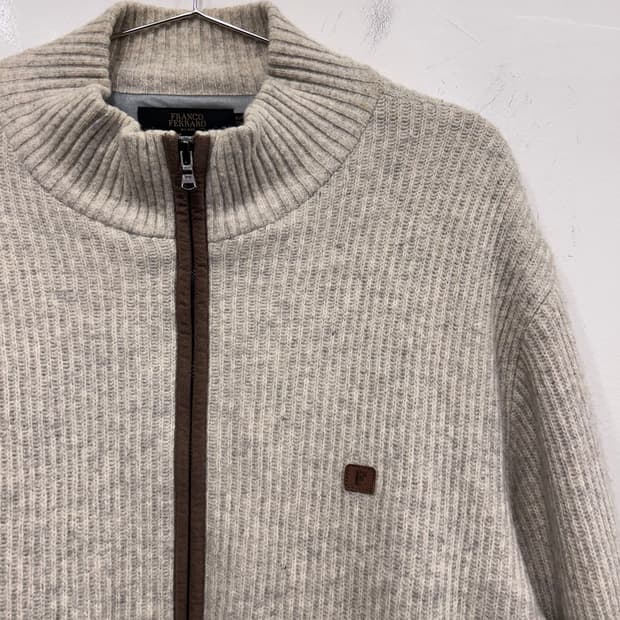 프랑코 페라로 스웨이드 패치 하이넥 니트 집업