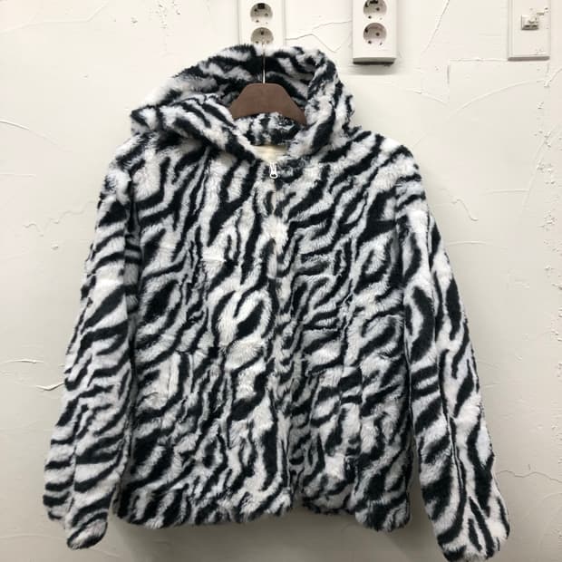 colza 지브라 후드 패이크 퍼 자켓