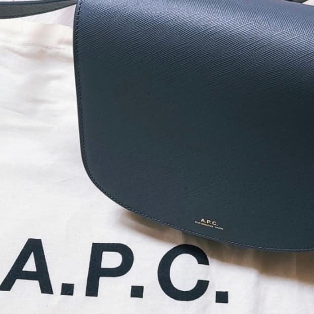 아페쎄 디나 백 아스팔트컬러