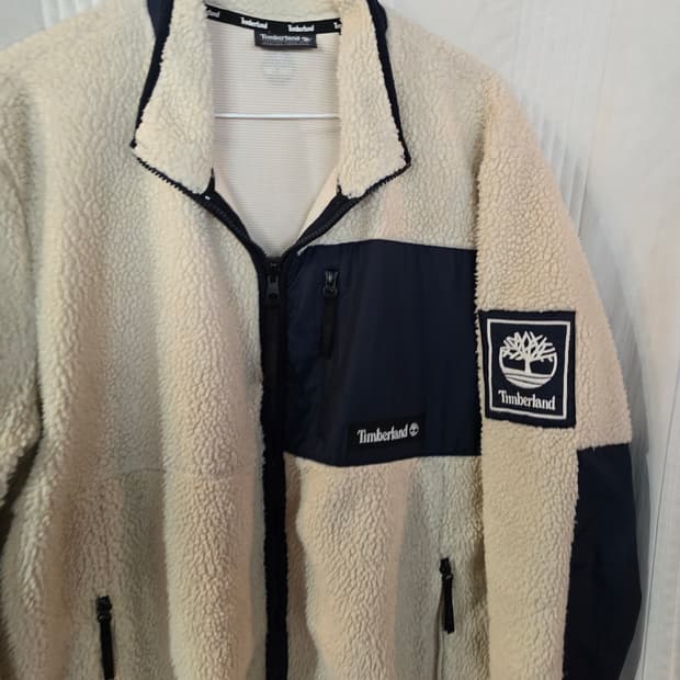 팀버랜드 뽀글이자켓 
