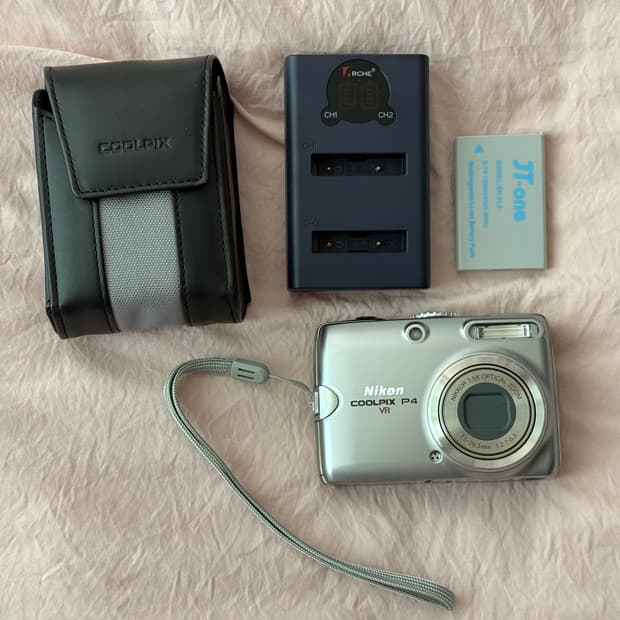 (미품) nikon coolpix 니콘 쿨픽스 p4 디카