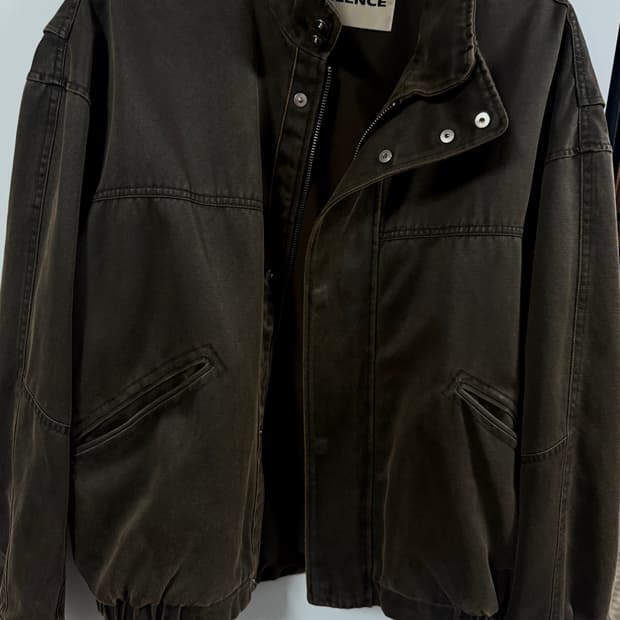 인사일런스 워시드 에코레더 자켓