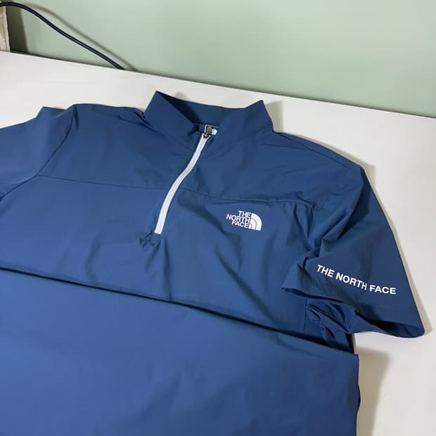 우먼L-XL 노스페이스 청녹 기본로고 반집업 등산 나일론반팔