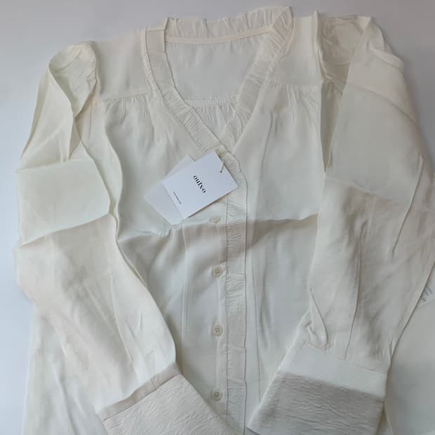 프릴 V넥 루즈핏 셔츠