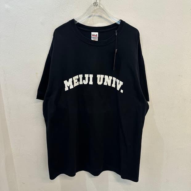 Meiji black tee