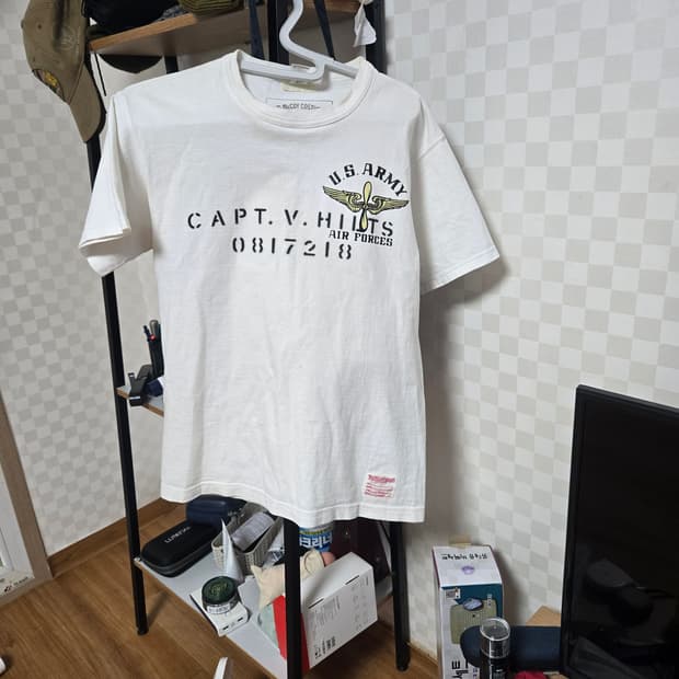 토이즈맥코이 초레어 티셔츠 M판매합니다