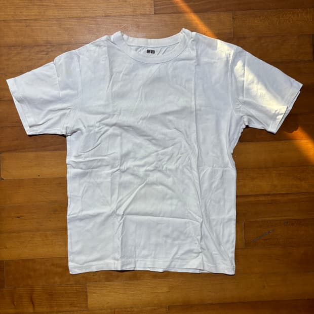 유니클로 무지 반탈 티셔츠 L 사이즈