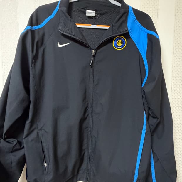 인테르 바람막이 L