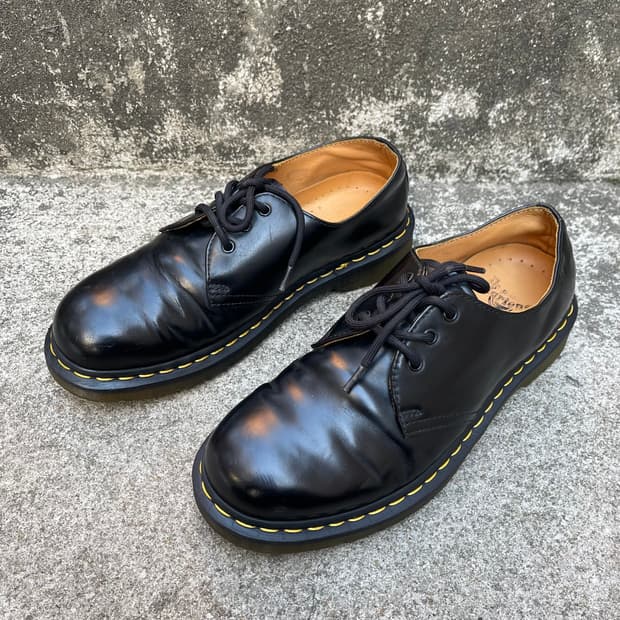 [6UK] 닥터마틴 1461 스무스 3홀 (250~255)