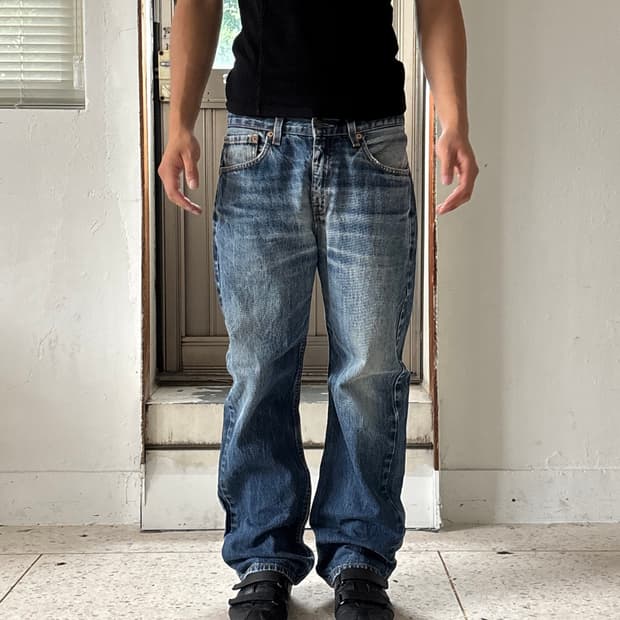 Levi’s 751 스트레이트 데님 팬츠