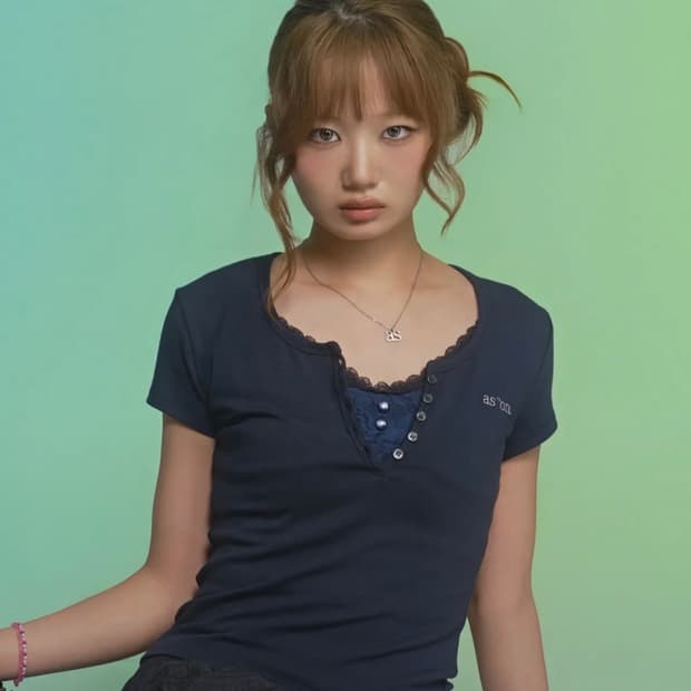 애즈온 EVER BUTTON TEE