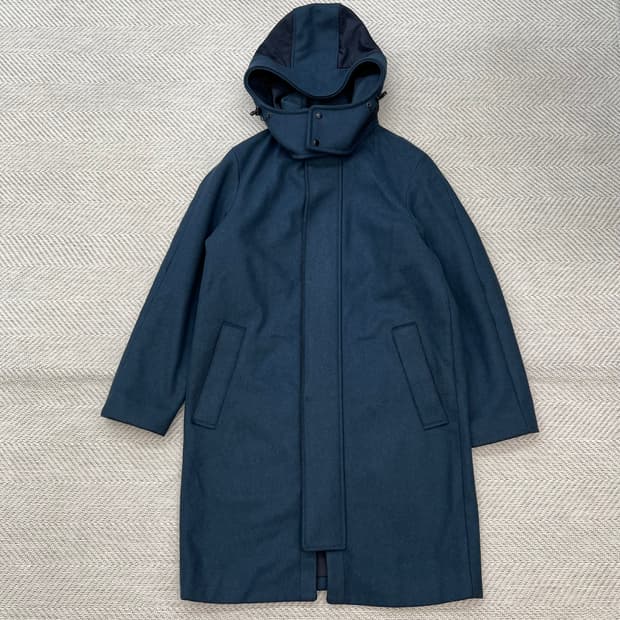 솔리드 옴므 울 후드 코트 r2571