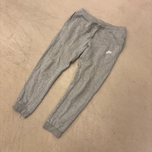 나이키 퓨추라 그레이 조거 팬츠