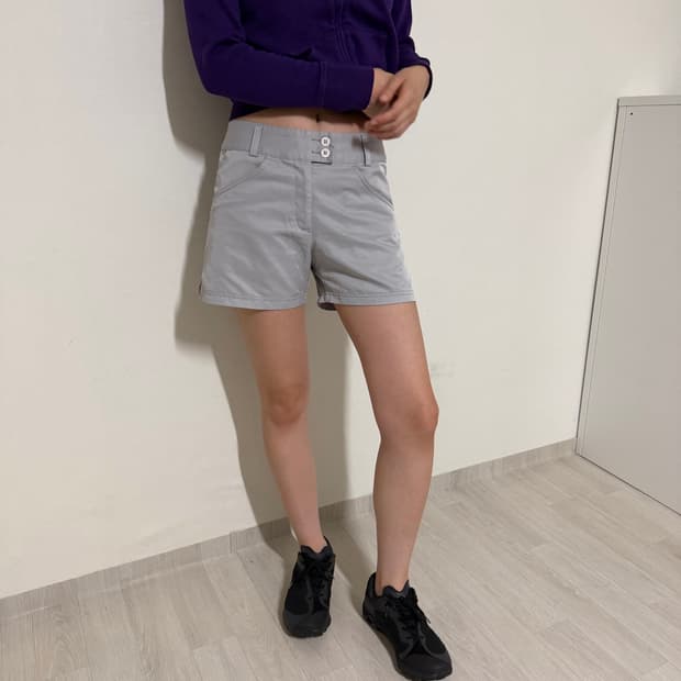 아디다스 그레이 백포인트 반바지 쇼츠