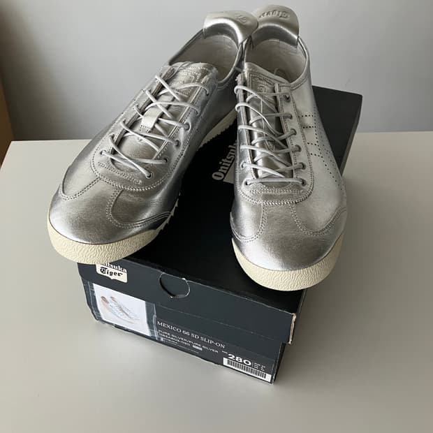 오니츠카 타이거 멕시코66 실버