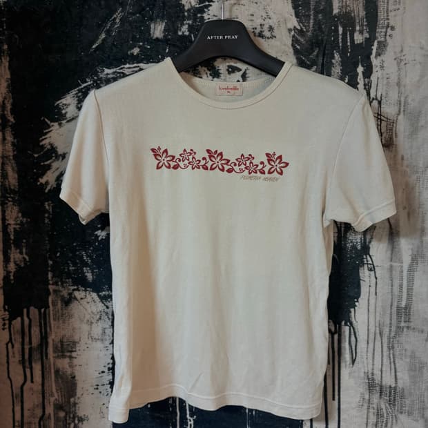 Lovelivelife half t-shirt