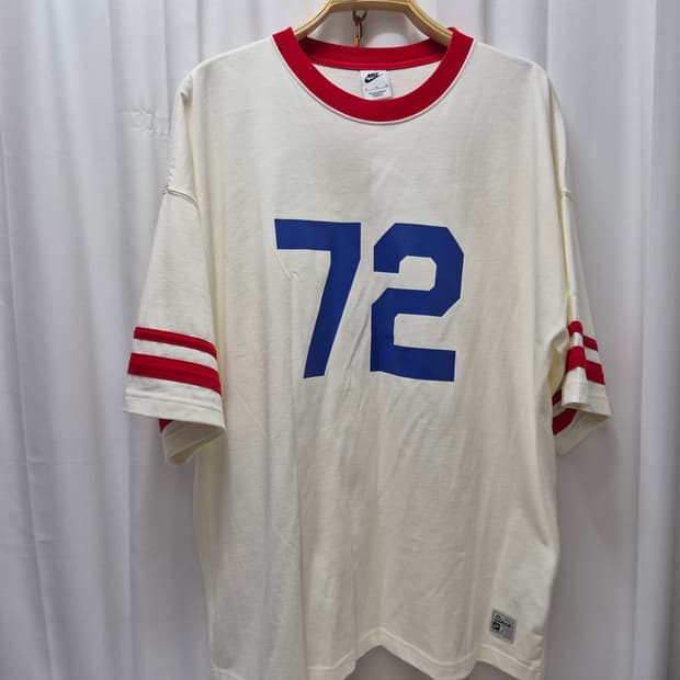 Nike  NWC 나이키 반팔 (XL)