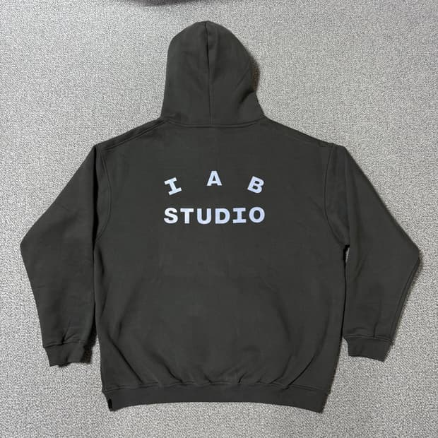 아이앱 스튜디오 기모 후드티 L