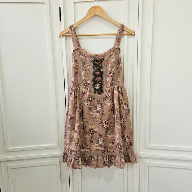 엑시즈팜 로즈 플라워 레이스 원피스