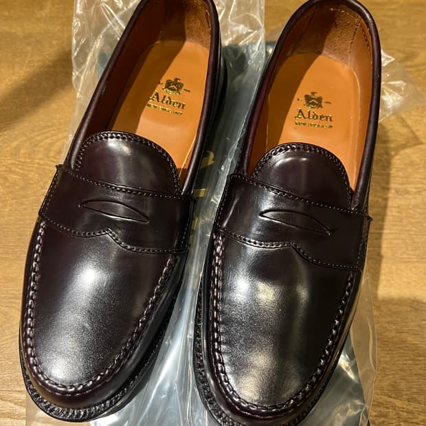 알든 986 8.5E(270) 새제품 팝니다