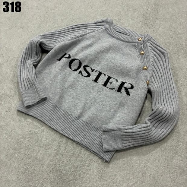포스터 여성 니트 