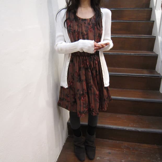 빈티지 슬리브리스 미디 원피스 플라워 패턴 허리 밴딩 디테일 버건디