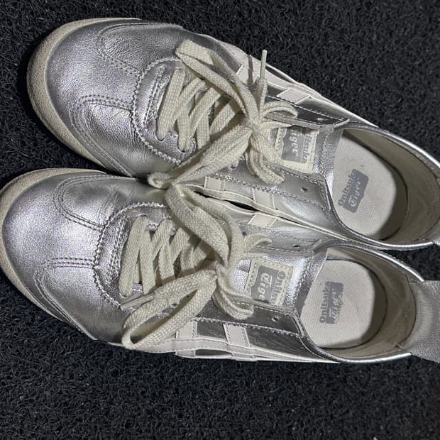 오니츠카타이거 멕시코66 실버260