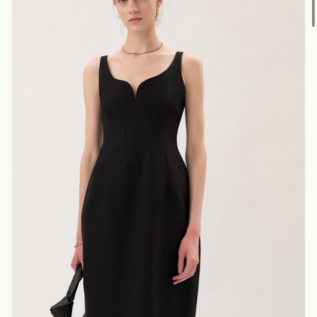 킨더살몬 Voluminous Camisole Dress Black