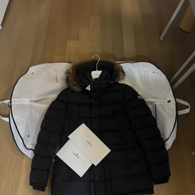 21FW 몽클레어 클루니 블랙 1사이즈