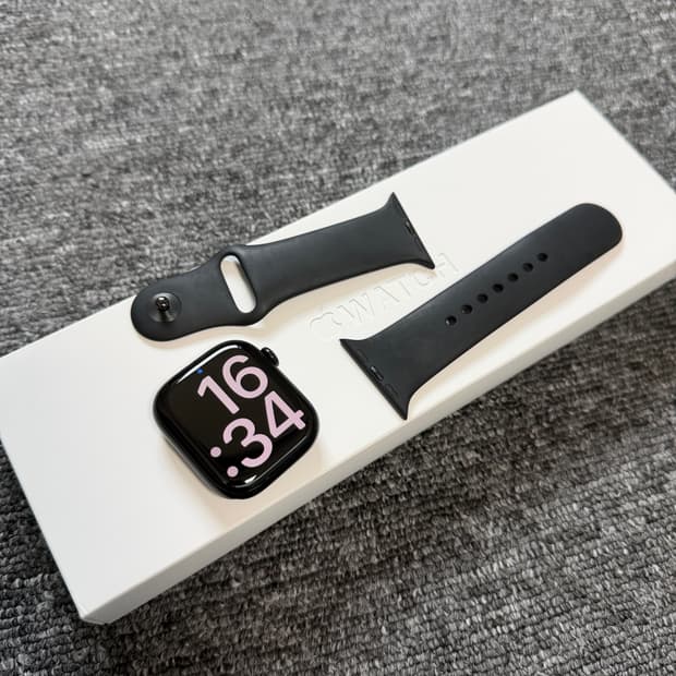 애플워치 10 42mm 제트 블랙 s/m GPS 