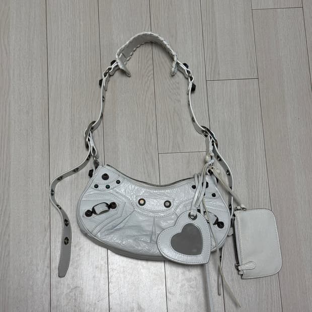 발렌시아가 르카골 xs 화이트