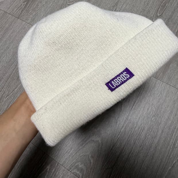 라브로스 나비 비니