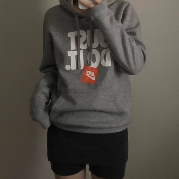 나이키 저스트두잇 후드티