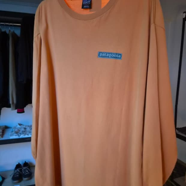 90s patagonia hokusai