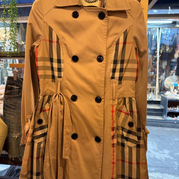 버버리 노바체크 트렌치코트