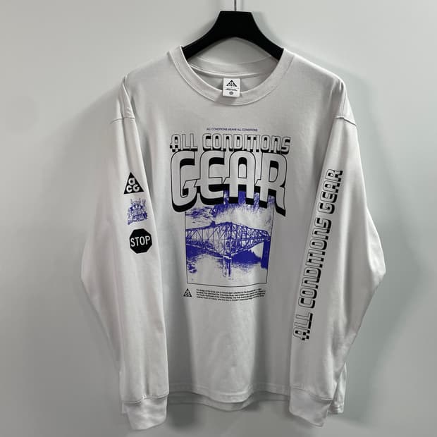 나이키 ACG 화이트 롱슬리브 긴팔티 (on.323)