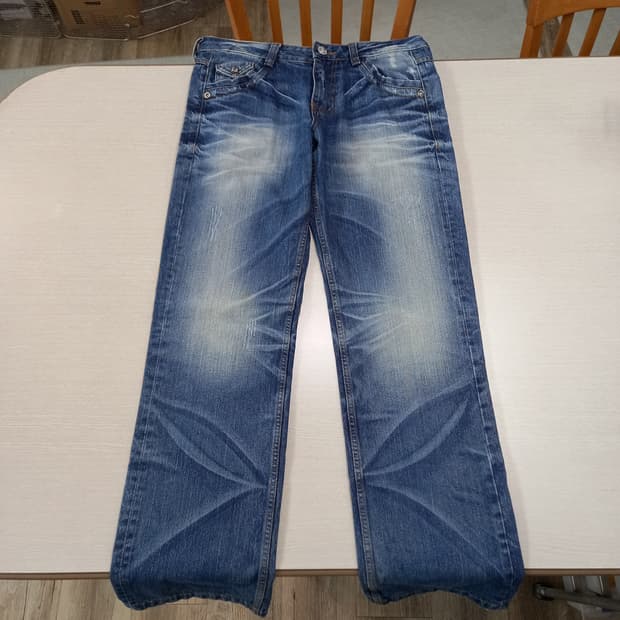 33 KELLO JEANS 데미지워싱 일자진 33-415