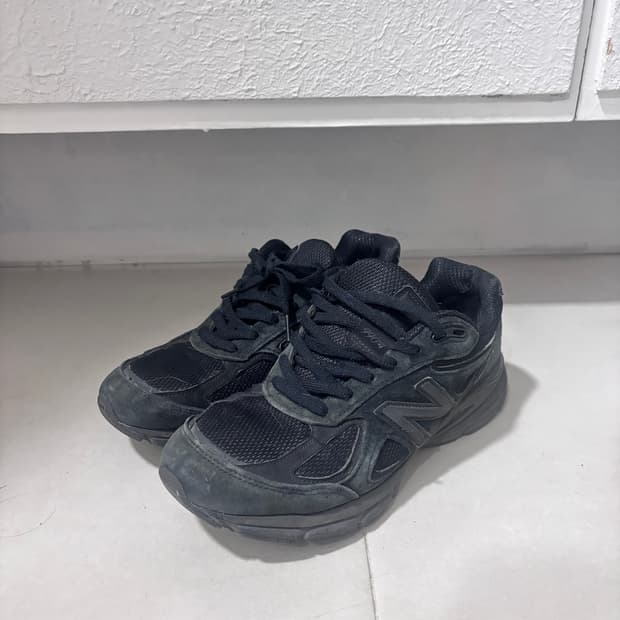 뉴발란스 990v4 250