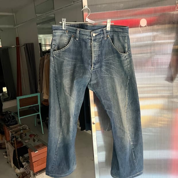 디젤 와이드핏 데님팬츠