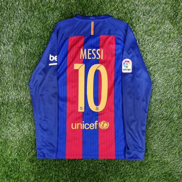 16-17시즌 바르셀로나 홈 유니폼 #10 메시