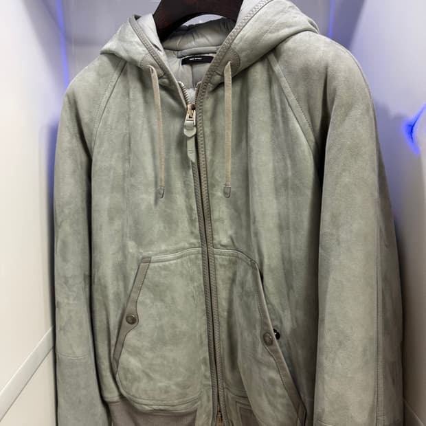 톰포드 스웨이드 후디드 패딩 54 새상품