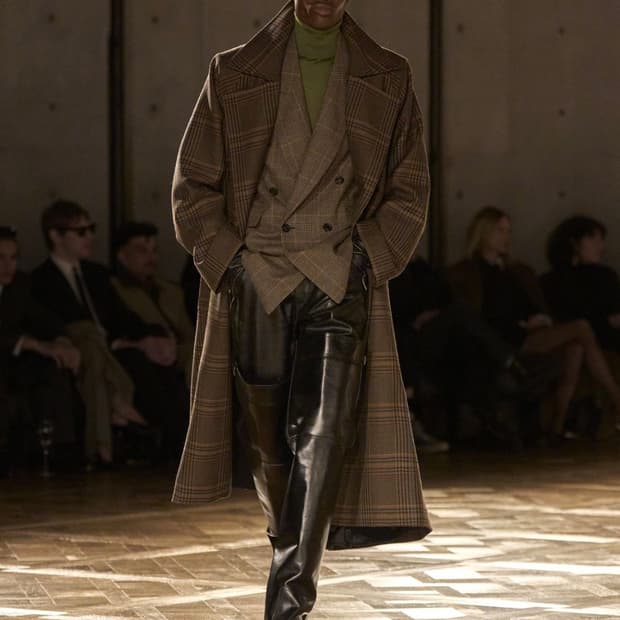 [차은우님 착용] 생로랑 25FW 스트럭쳐드 더블 브레스티드 체크 자켓