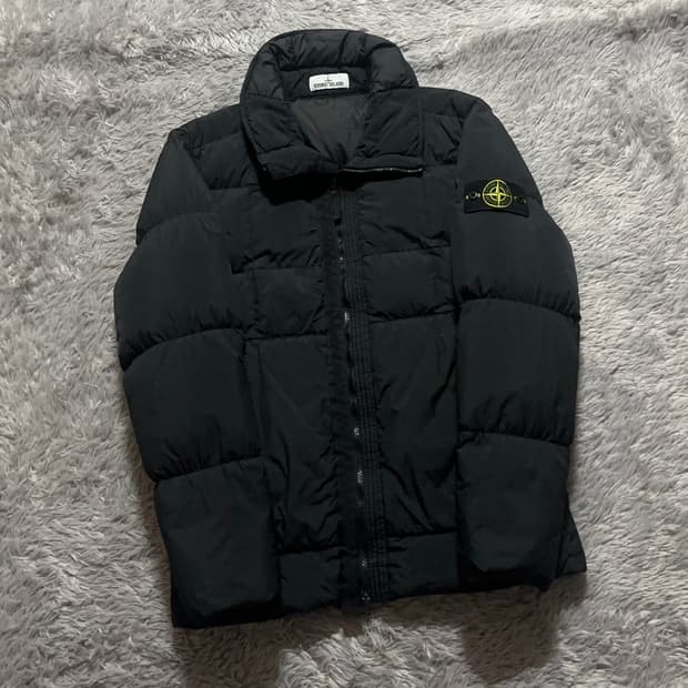 스톤아일랜드 크링클랩스 패딩 